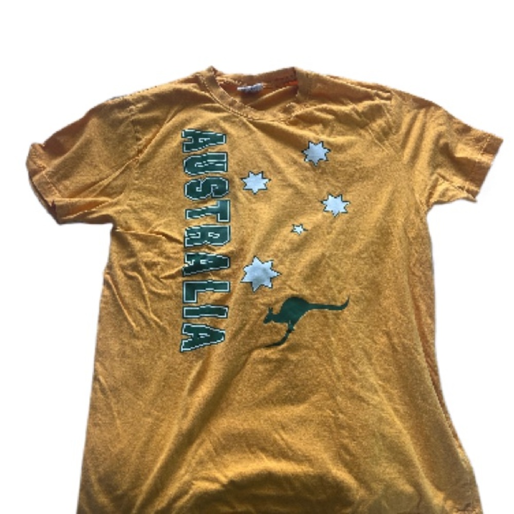 Australia Graphic Gooses Men's T-Shirt - Gold